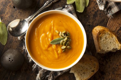 Klassische Kürbissuppe // © bhofack2 Klassische Kürbissuppe