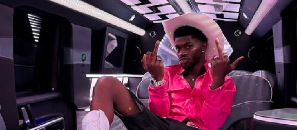 Lil Nas X zelebriert queeres Verlangen mit „DREAMBOY“ – Eine Ode an das Selbstbewusstsein