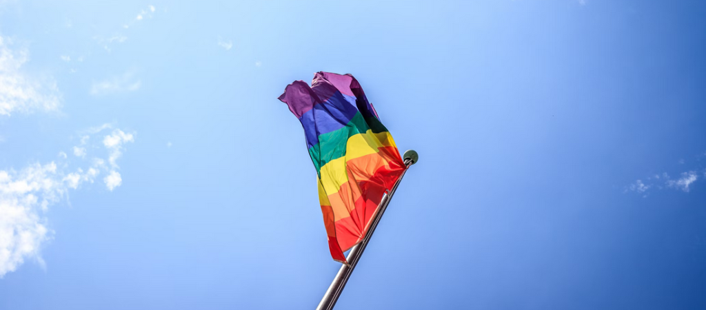 Regenbogen-Flaggen beim ESC 2025 verboten: Was soll das? © unsplash.com